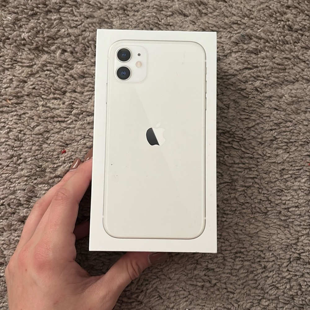 Iphone Apple box brand new white for iPhone 11